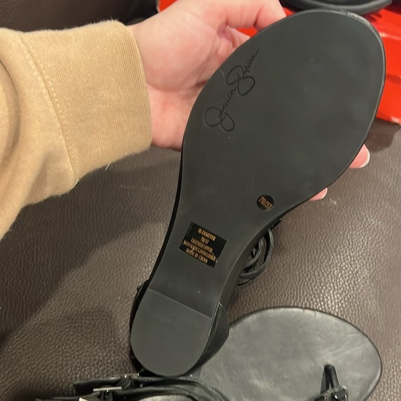 Jessica Simpson Demeter Black Leather Thong Sandal - Size 7 - Picture 5 of 7